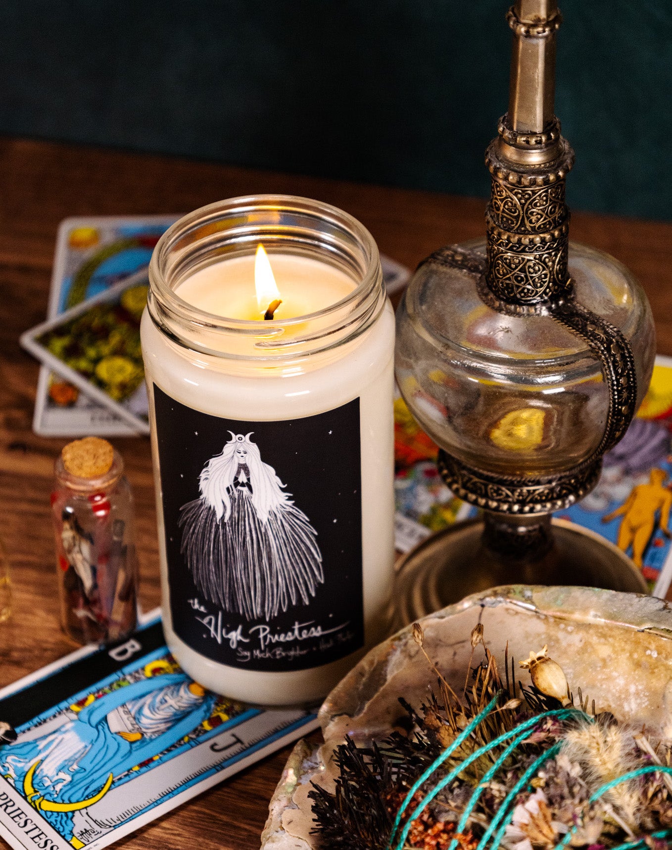 Load image into Gallery viewer, Tarot soy candle near me in Beverly, Ma
