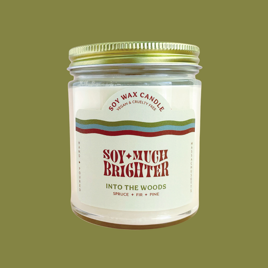 Spruce, fir, and pine scented soy candle that's vegan 
